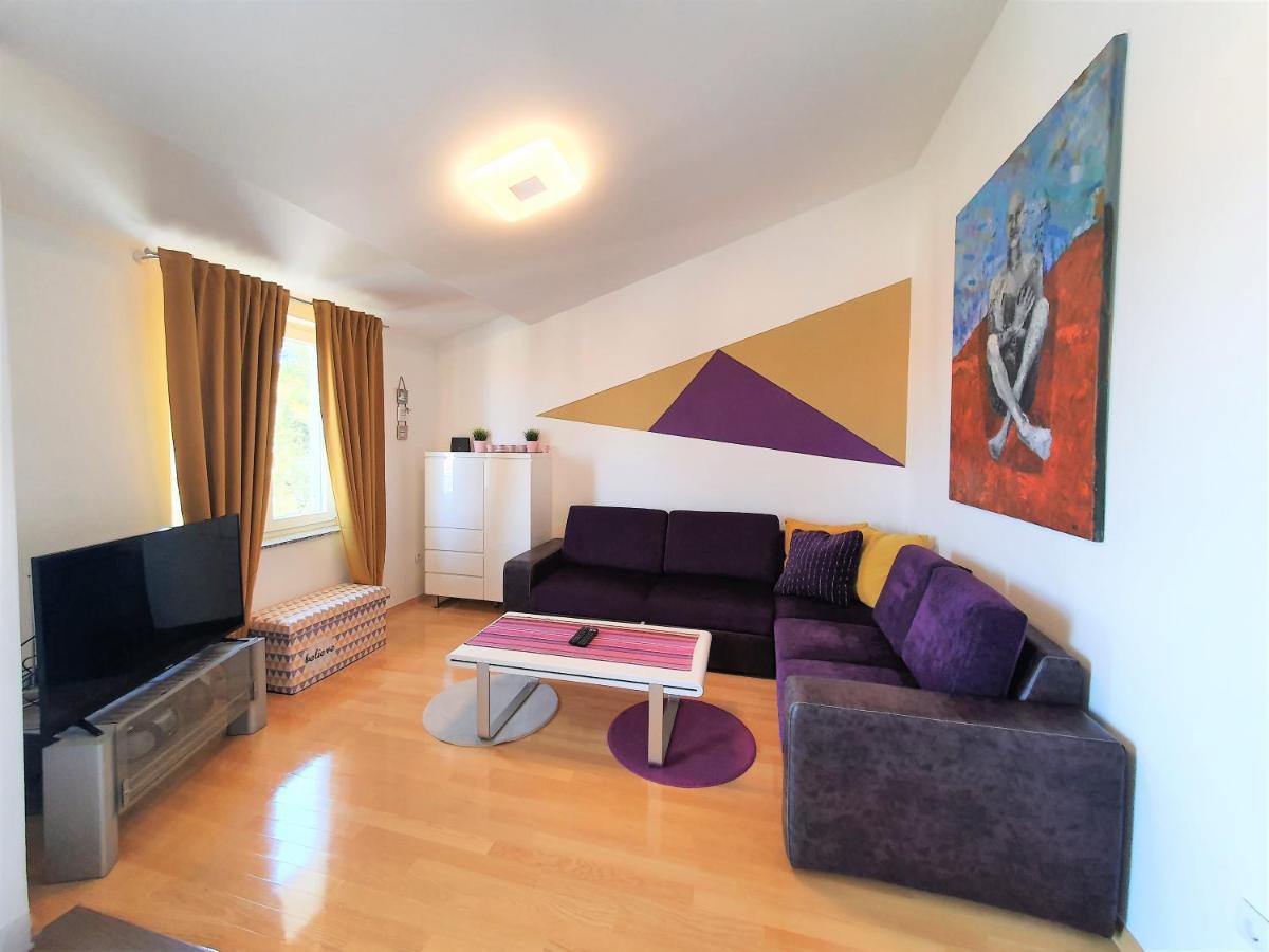 Apartment La God Malinska Exteriér fotografie